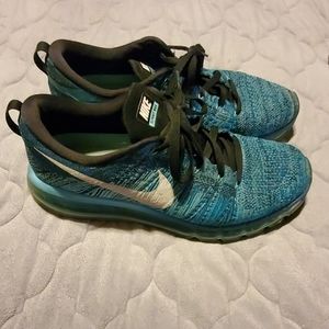 Nike Flyknit Max